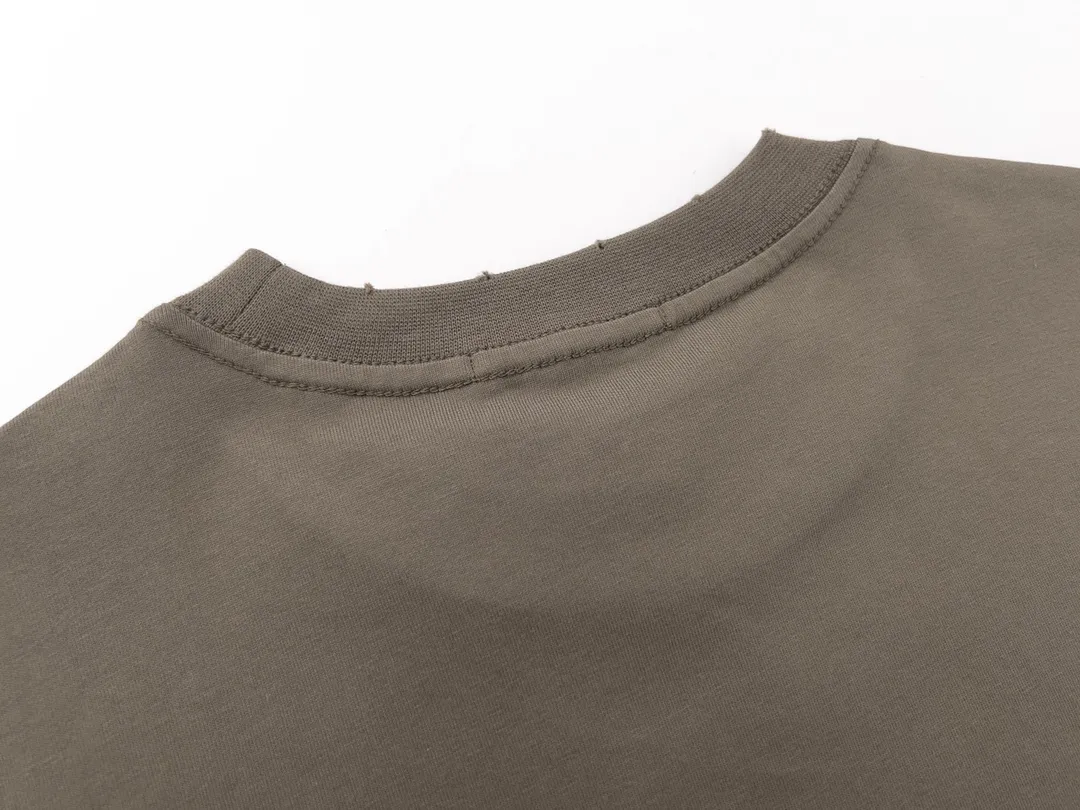 【 . Quality】BALENCI*GA/ . T . . ZP . 260 ， . ， ，。 。Classic ， ， ， 。 ZP， ， 。 ， ， OS . Same Style ：BL 223011 ：Black. Gray. Size：XS S M L